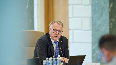 Ašeradens norāda uz ekonomiskās attīstības plaisu starp Rīgu un reģioniem