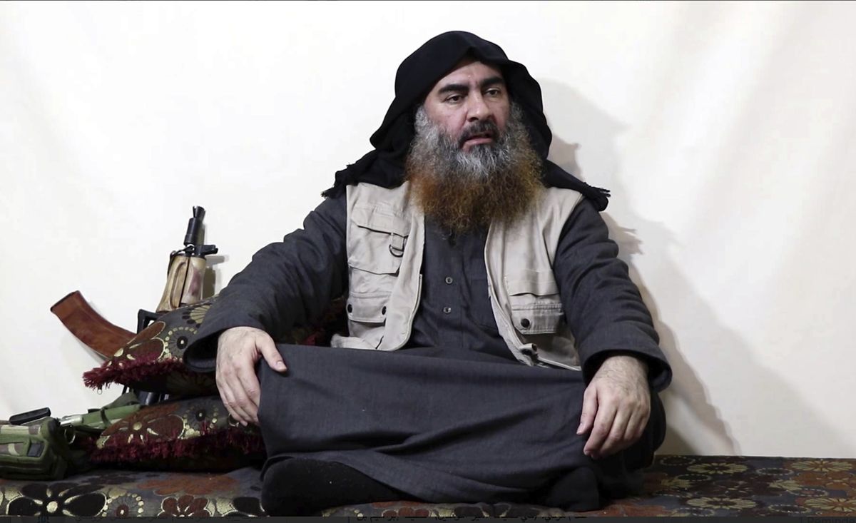 Kaader Islamiriigi 2019. aasta videost, millel on näha selle grupeeringu liidrit Abu Bakr al-Baghdadit.