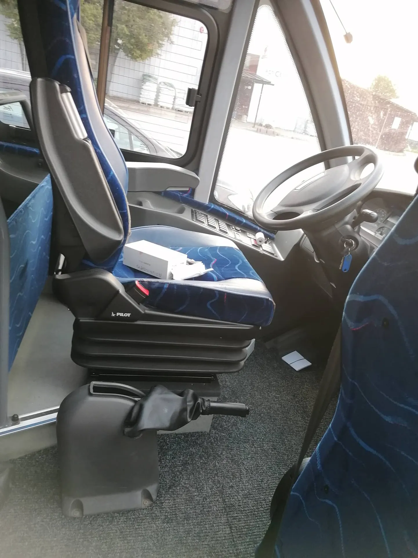 Noored varganäod käisid bussi sees kella 18.17 paiku ehk vahetult pärast tööpäeva lõppu.