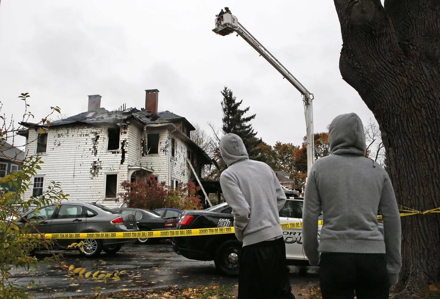 Tules tõsiselt kahjustada saanud maja Portlandis (Maine'i osariik), kus tuleõnnetus nõudis viie üliõpilase elu.