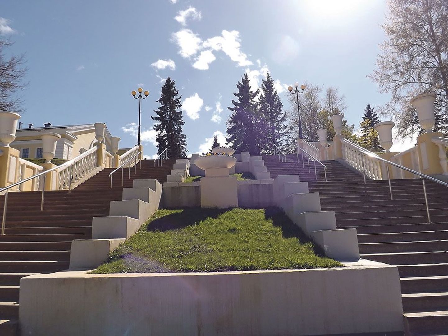 Лестница, ведущая от парка возле Центра культуры к Морскому бульвару, –  визитная карточка Силламяэ.