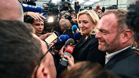 Le Pen tervitas ajaloolist tulemust Prantsusmaa valimistel