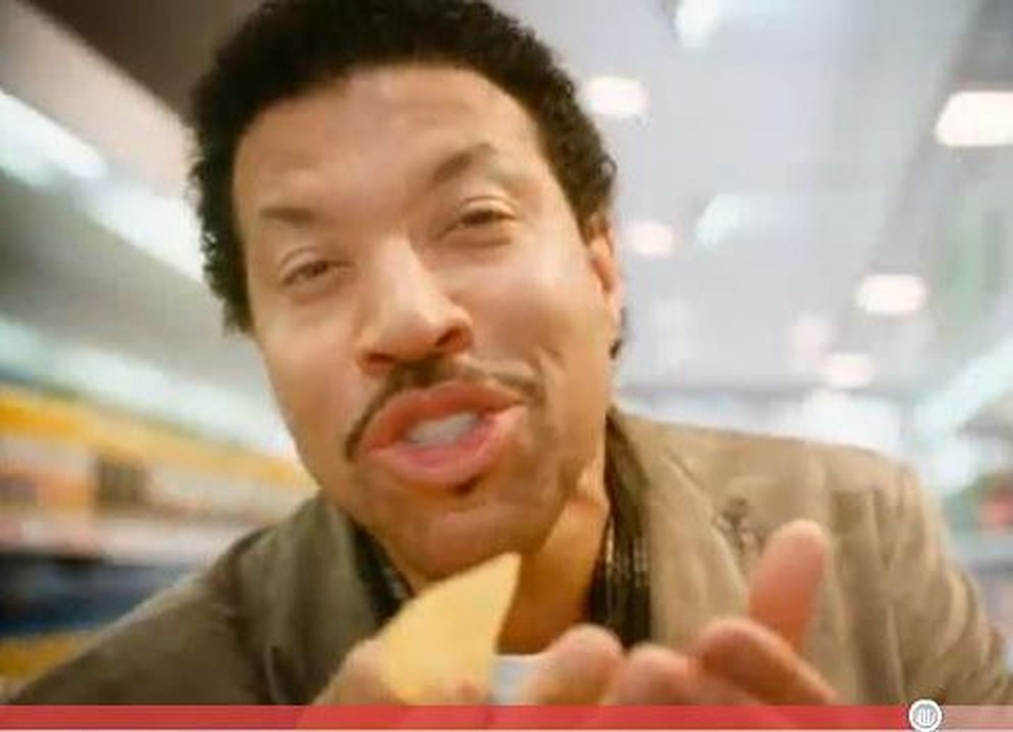 Lionel Richie reklaamklipis, kaader videost