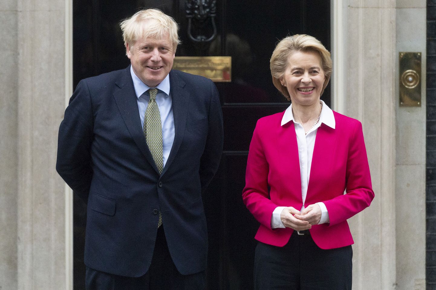 Lielbritānijas premjers Boriss Džonsons un EK prezidente Urzula fon der Leiena.