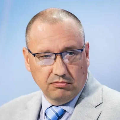 Аркадий Попов.