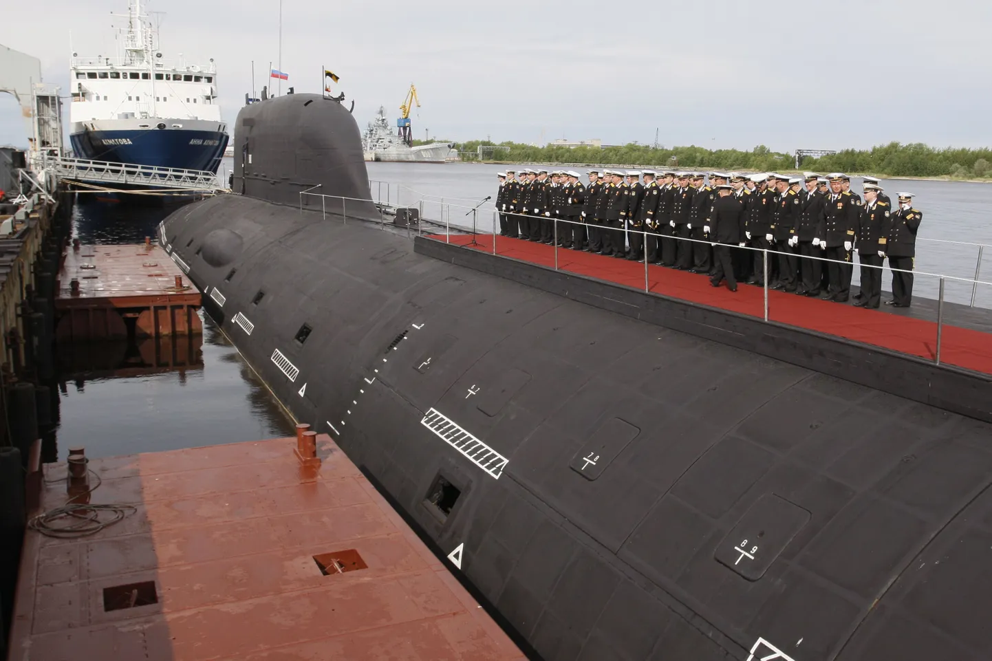 Головная подлодка нового проекта "Ясень" - "Северодвинск" - пополнила 17 июня ВМФ России.