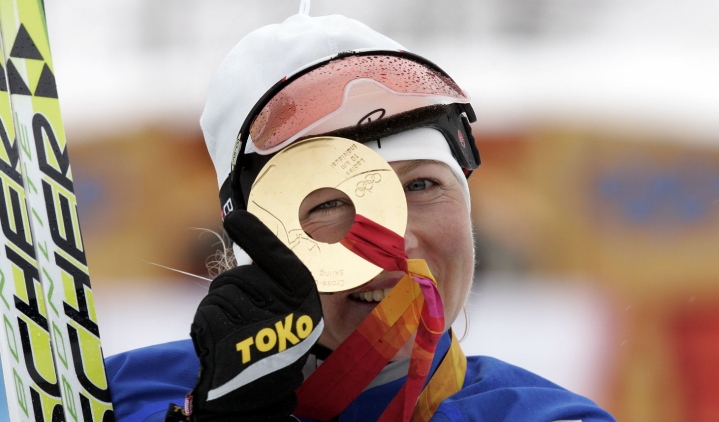 Olümpiavõitja Kristiina Šmigun-Vähi 2006. aasta Torino taliolümpiamängudel, kust tal õnnestus koju tuua lausa kaks kuldmedalit: 10 km klassikastiilis ja suusavahetusega sõidus.