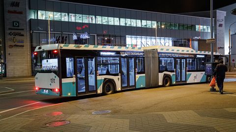 ÄREVA JUHTUMI KONTEKSTIS ⟩ Bussijuht: mõned rahulikult istuvad reisijad ärkavad alles siis, kui uksed hakkavad sulguma