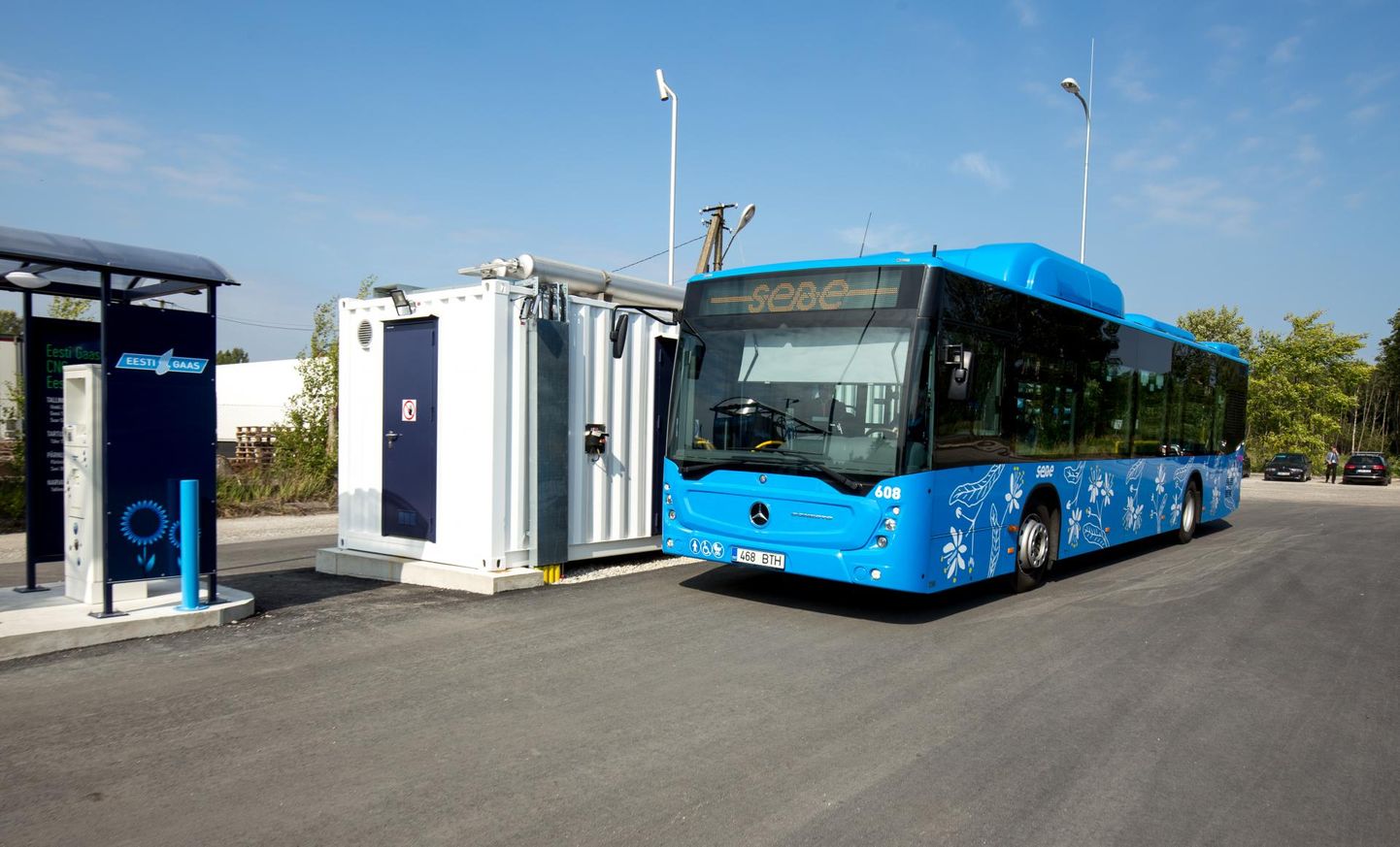 Pärnu 28 uuest linnabussist 18 sõidab praegu surugaasiga, aga 1. maist lähevad need üle keskkonnahoidlikule rohegaasile.