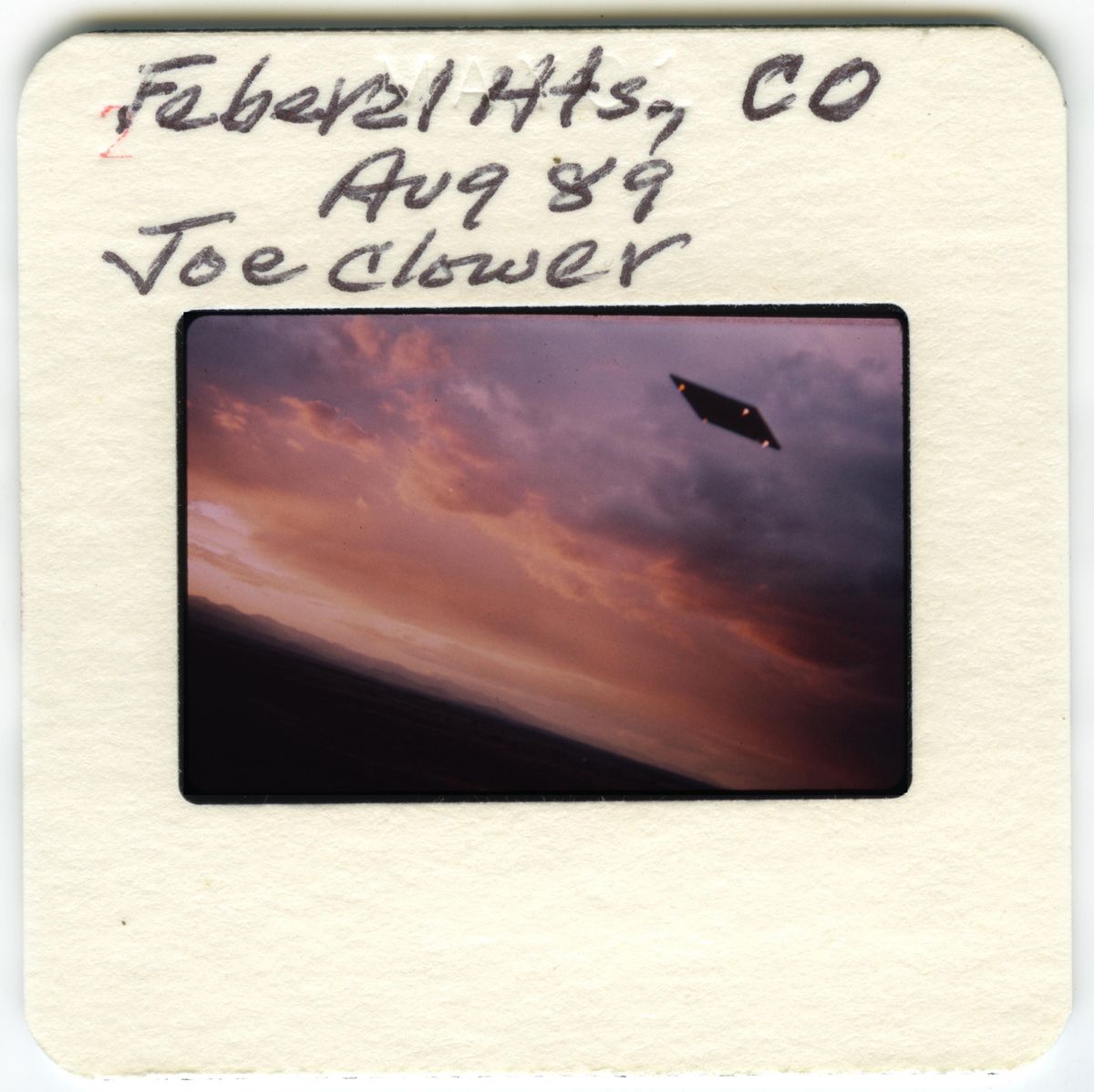 Ruudukujulise UFO vaatlus 1989. aastal Colorados