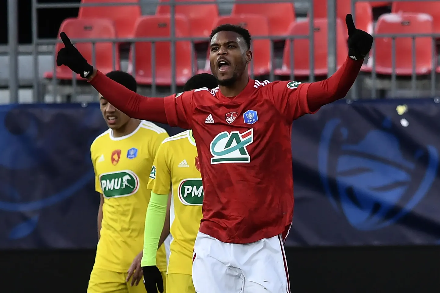 Steve Mounie.