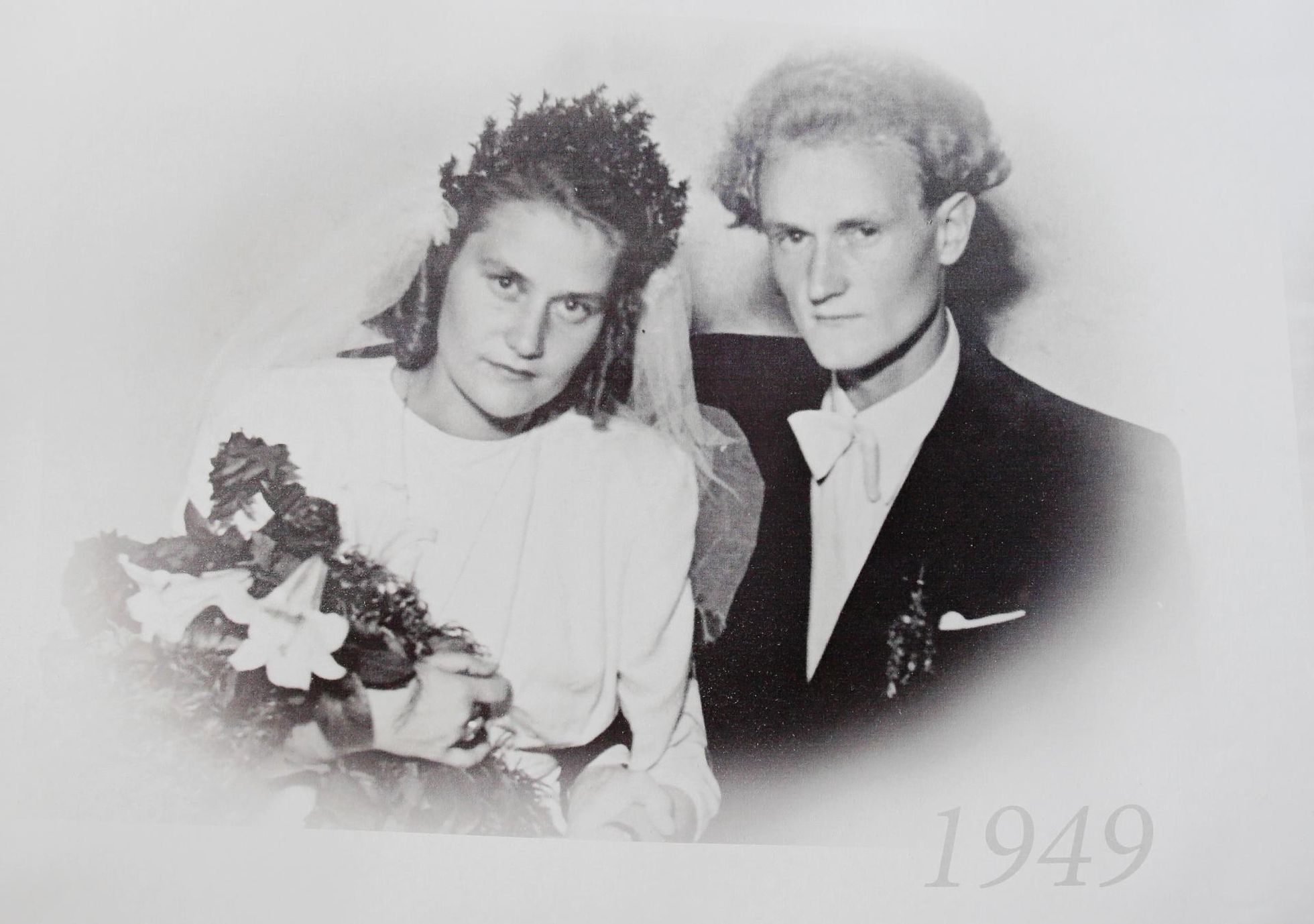 1949. aasta 23. juulil laulatatud noorpaar, Heljo ja Endel Taniloo.