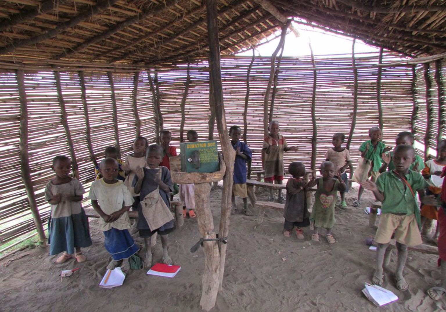 Keenia lapsed klassiruumis.