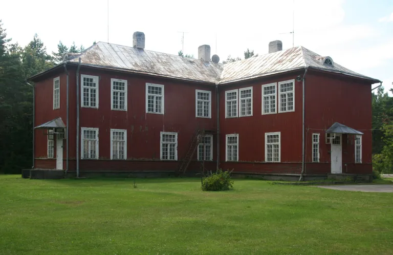 Vaade hoonele hoovist, 2012.