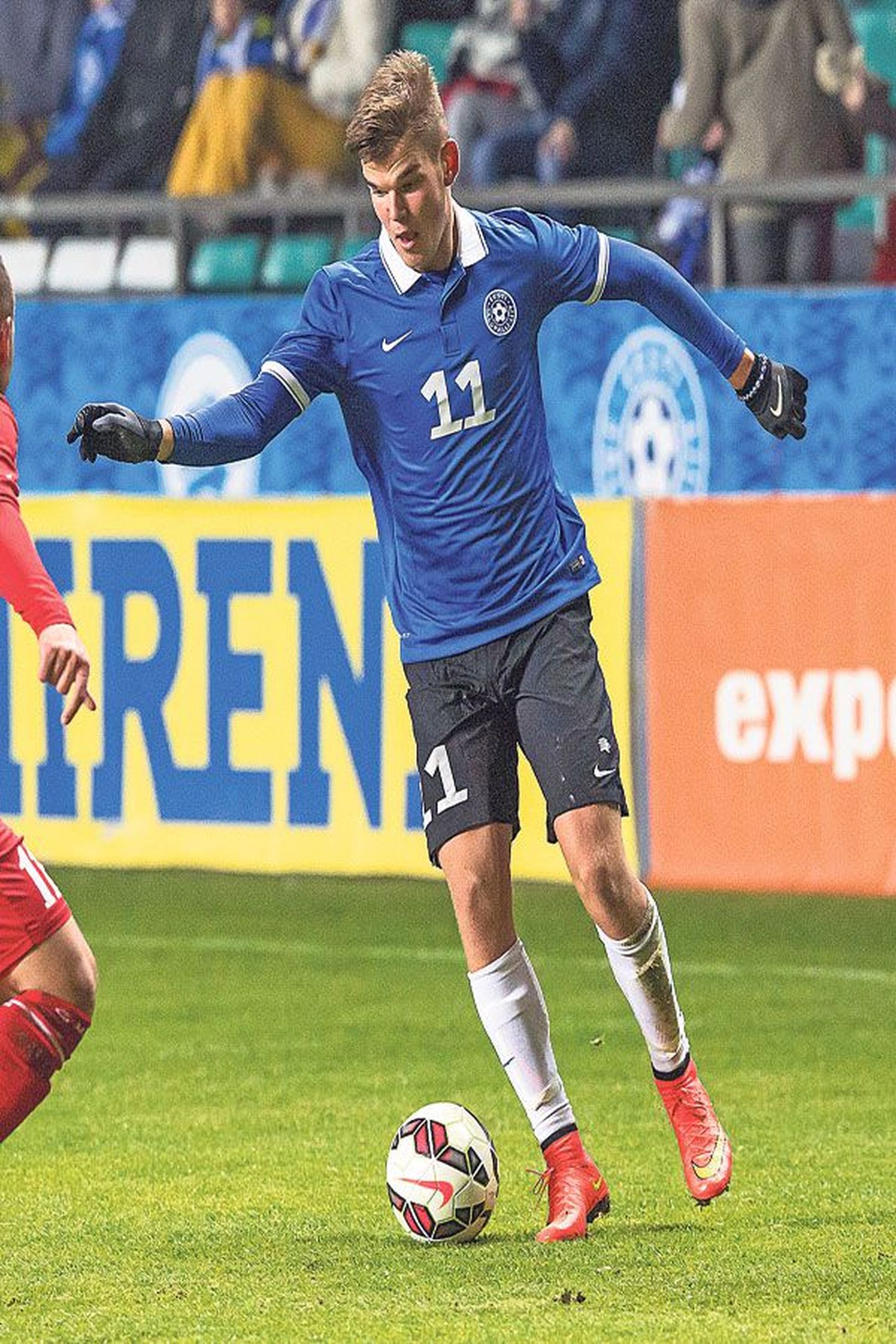 Франк Лийвак в ноябре прошлого года в форме сборной Эстонии в матче против Иордании.