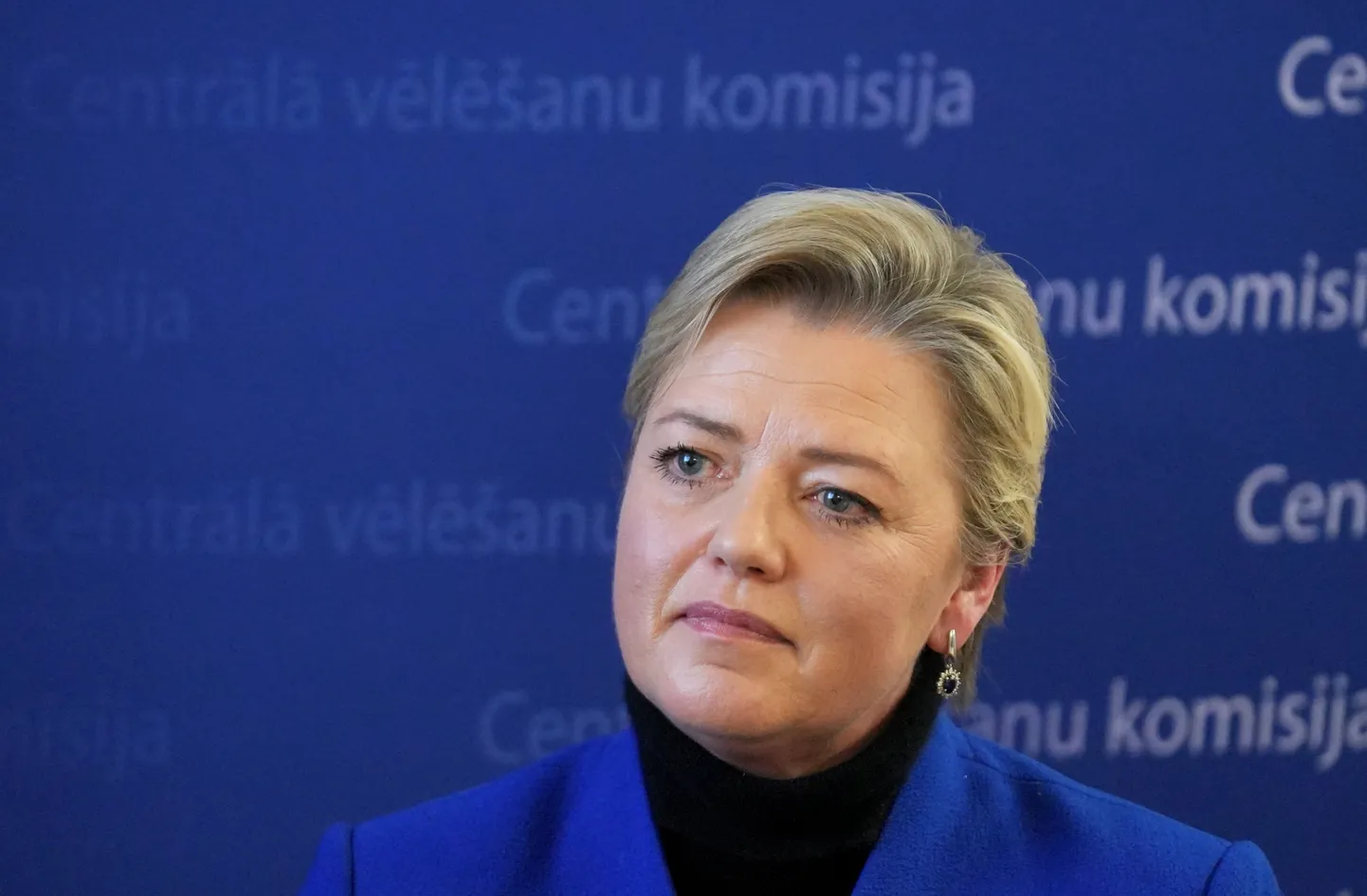 Centrālās vēlēšanu komisijas priekšsēdētāja Kristīne Saulīte piedalās preses konferencē, kurā informē par kandidātu sarakstu iesniegšanu 2025. gada pašvaldību vēlēšanām.