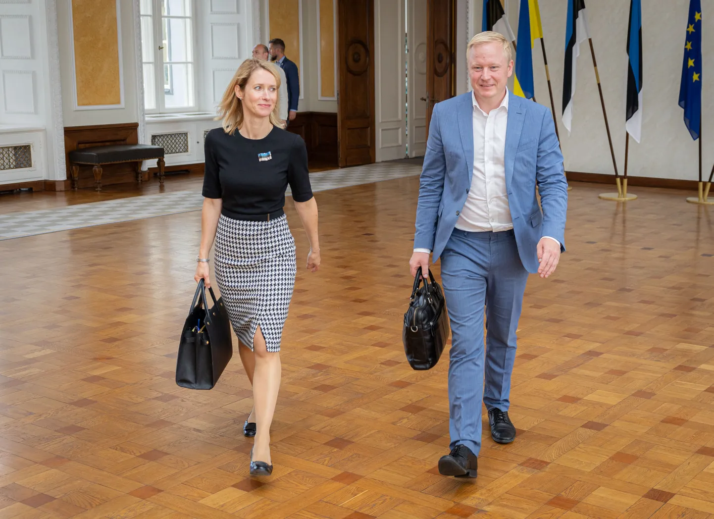 Peaminister Kaja Kallas ja tema valitsuse rahandusminister Mart Võrklaev.
