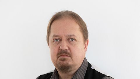 REPLIIK ⟩ Viin ära üleliigse vanavara, sularaha ja väärisesemed