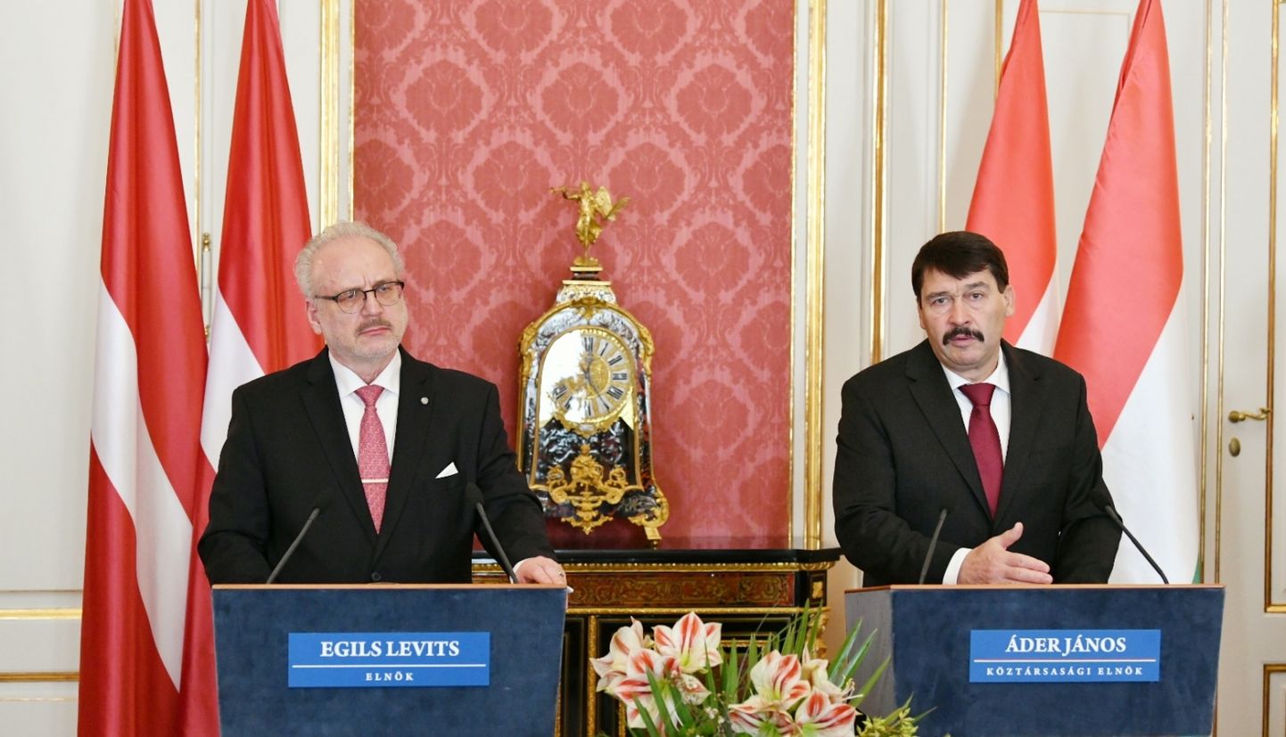 Egils Levits Budapeštā tiekas ar Ungārijas prezidentu Jānošu Āderu (János Áder).