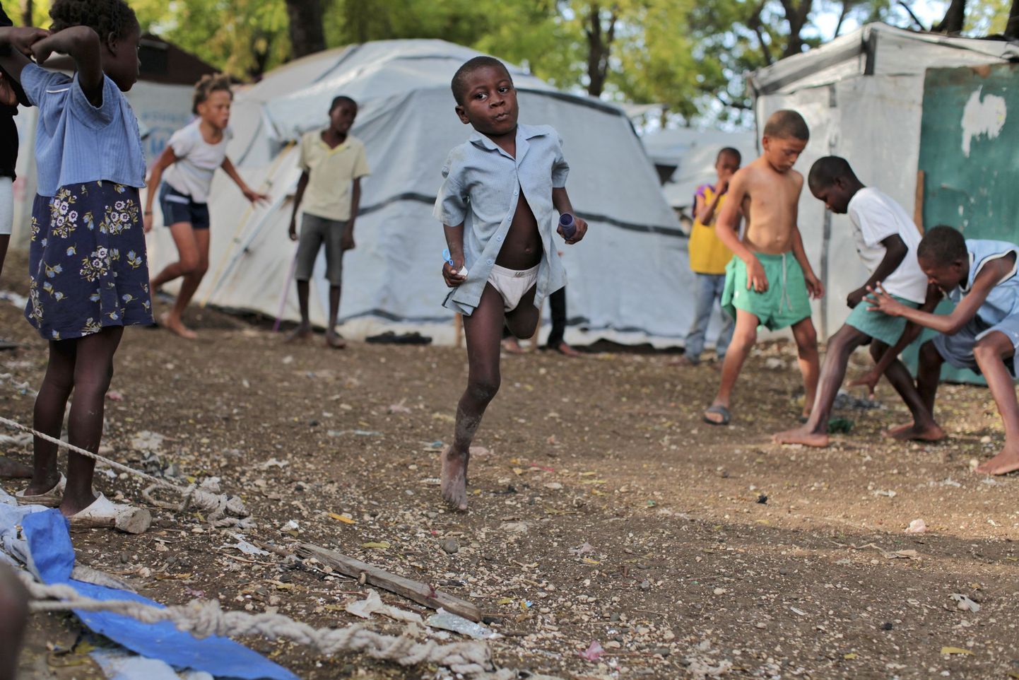 Haitil elab üle 800 000 inimese ikka veel telklaagrites