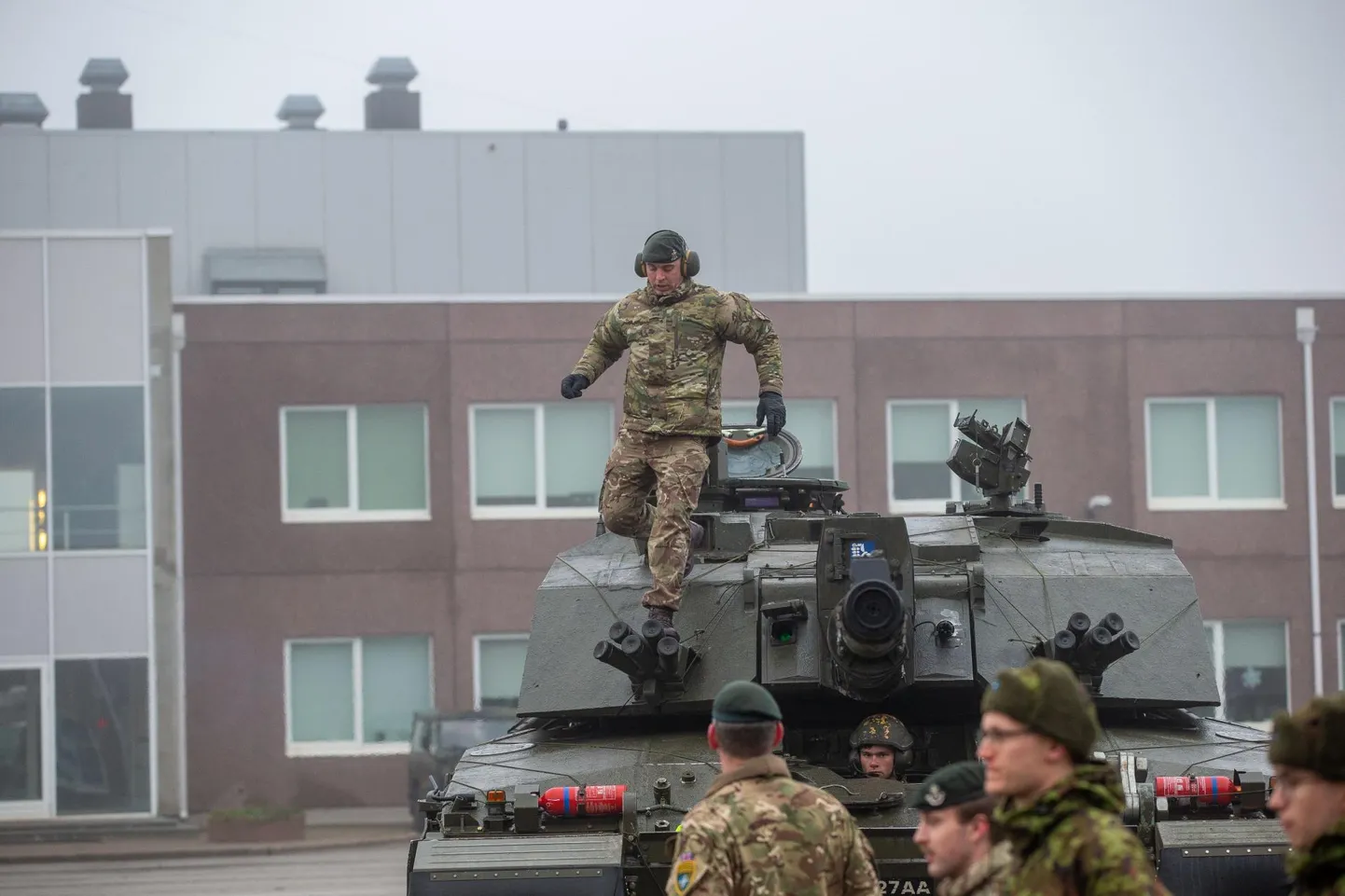 Liitlassõdurid Tapa linnakus.