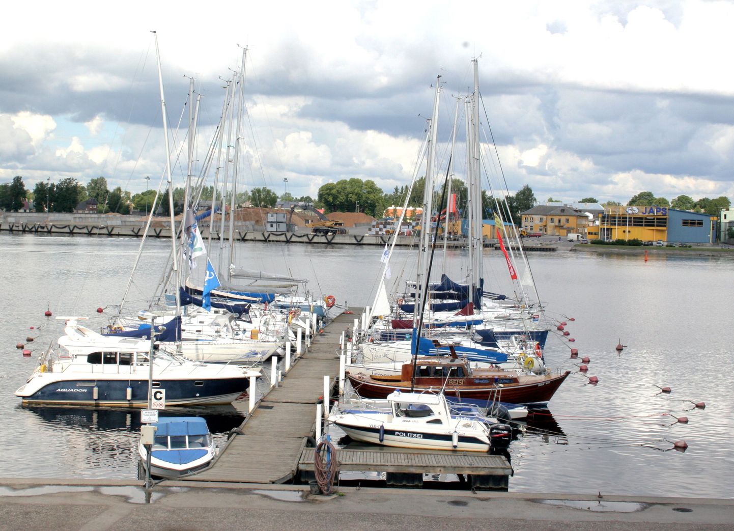 ASi Pärnu Sadam sadamakapten Riho Prints ei usu, et väidetavad kaaperdajad asusid röövretkele Pärnu sadamast.