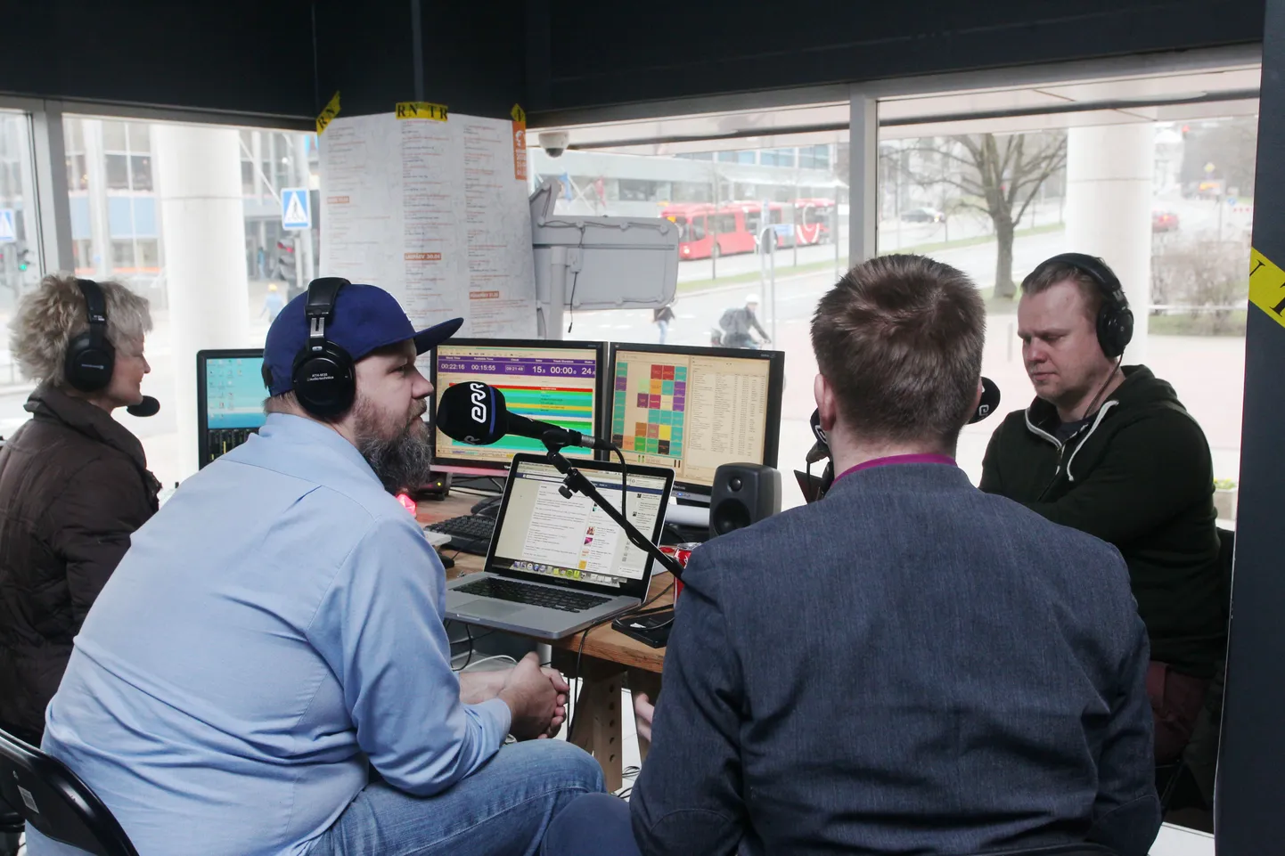 Raadio 2 saadab hommikuprogrammi eetrisse Tartu kaubamajast.
