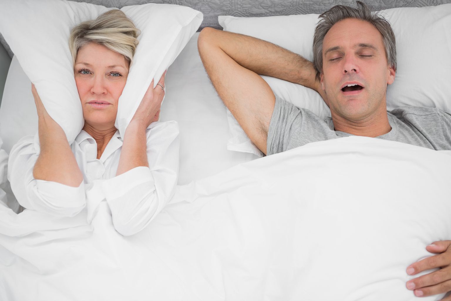 Üle 35 protsendi paaridest magavad norskamise tõttu eraldi tubades.