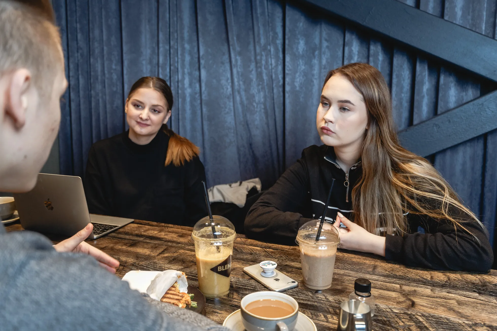 Elu24 intervjuu: xtra Basic & Emily J.