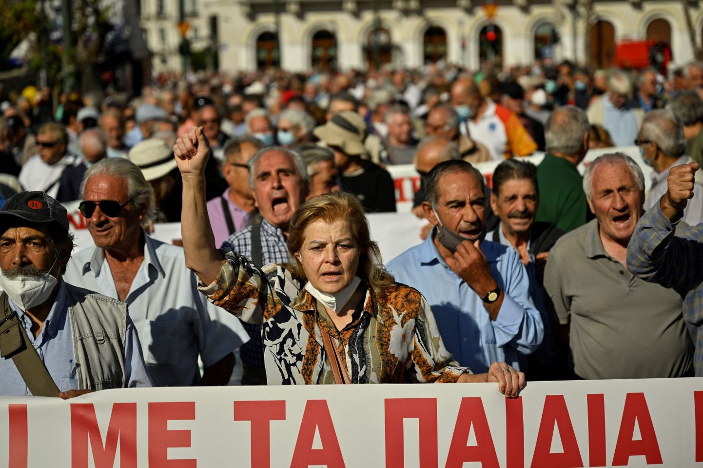 Kreeka pensionärid meelt avaldamas.