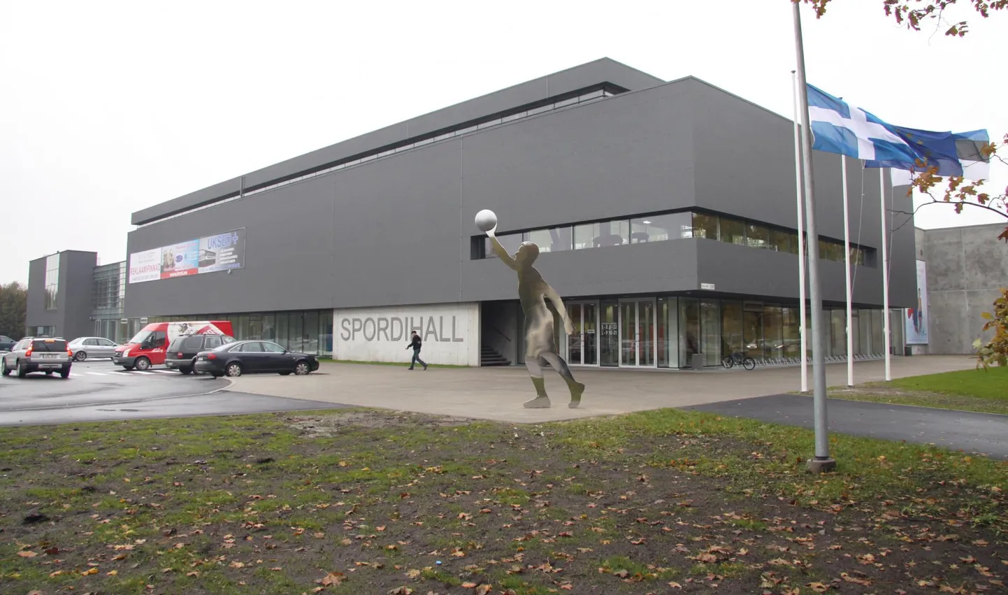 Pärnus on üks võimalikke vaktsinerimispunkte spordihall, kuna seal on suur parkla, võimalus inimesi hajutada ja tekitada ooteala.
