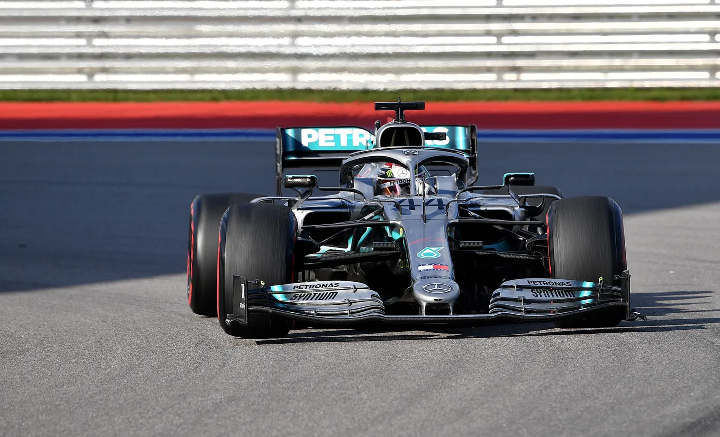 Tänavust MM-sarja juhib praegu Lewis Hamilton.