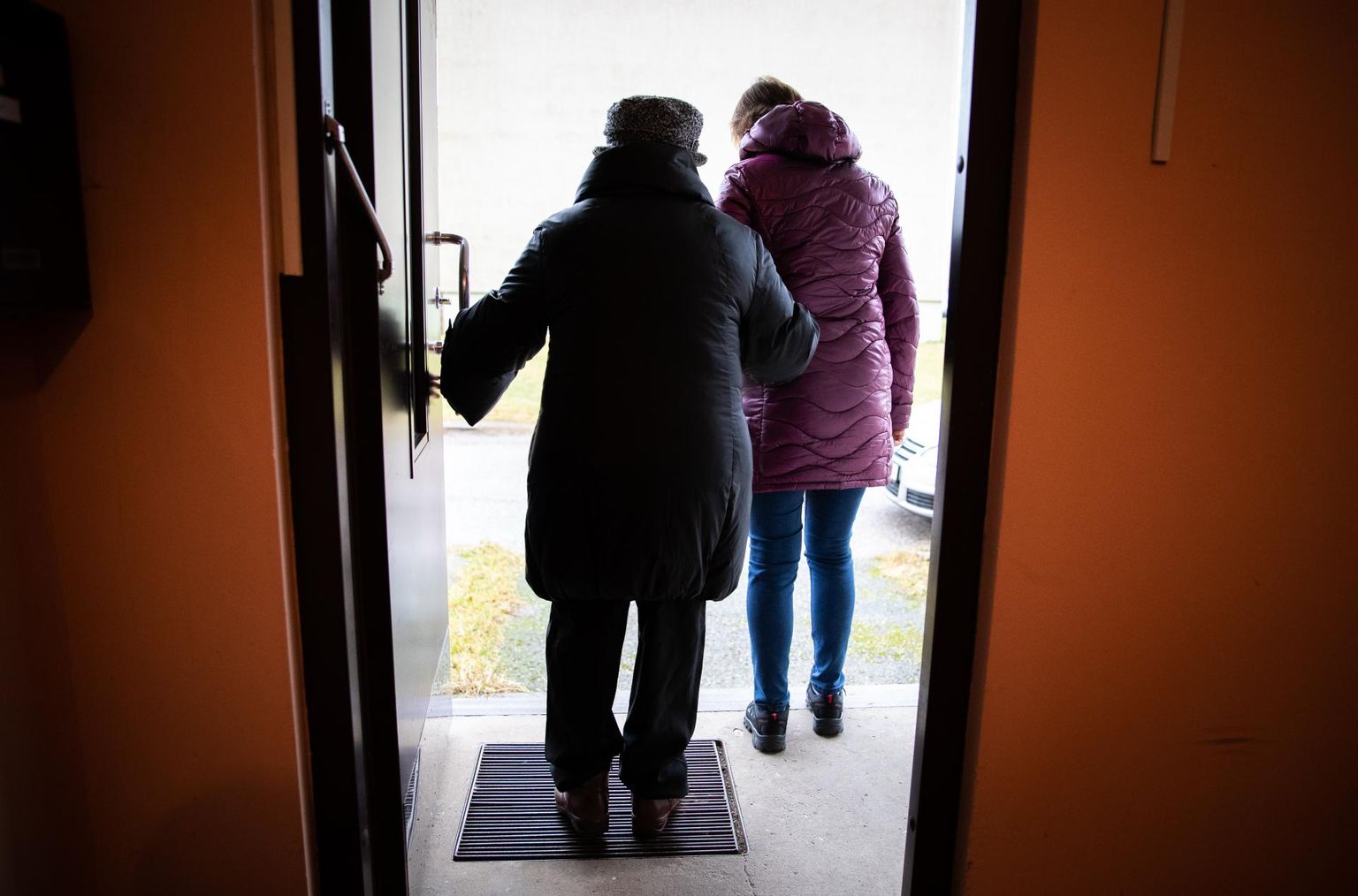 Riigikohtu lahend täpsustab sotsiaalhoolekande seaduses sõnastatut ja ütleb muuhulgas, et sotsiaalabi osutamist ei tohi seada sõltuvusse seadusjärgsete ülalpidajate olemasolust või nende maksevõimest.