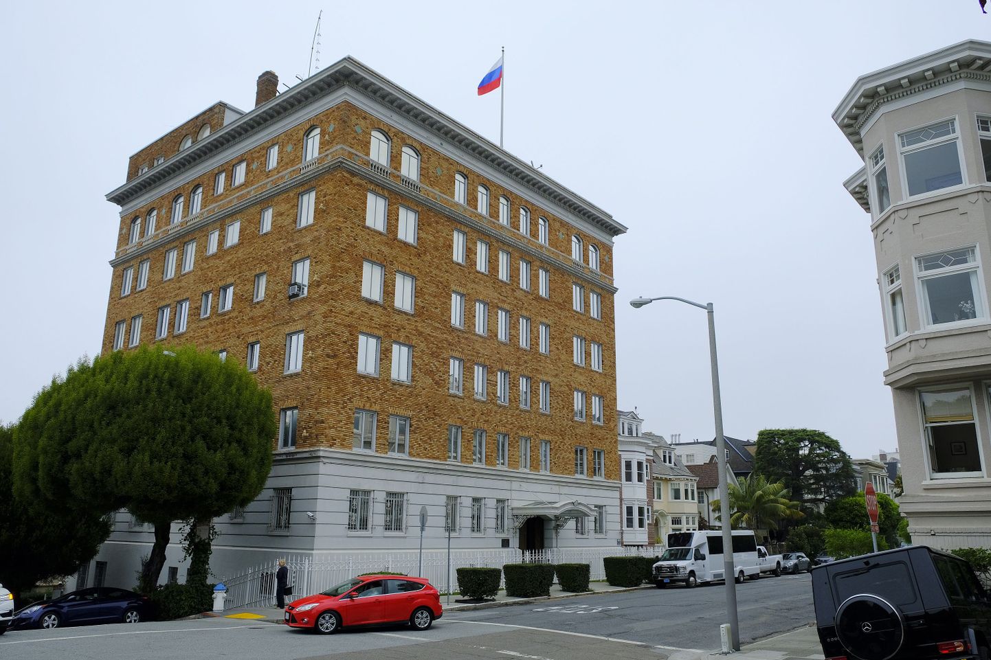 Генеральное консульство РФ в Сан-Франциско.