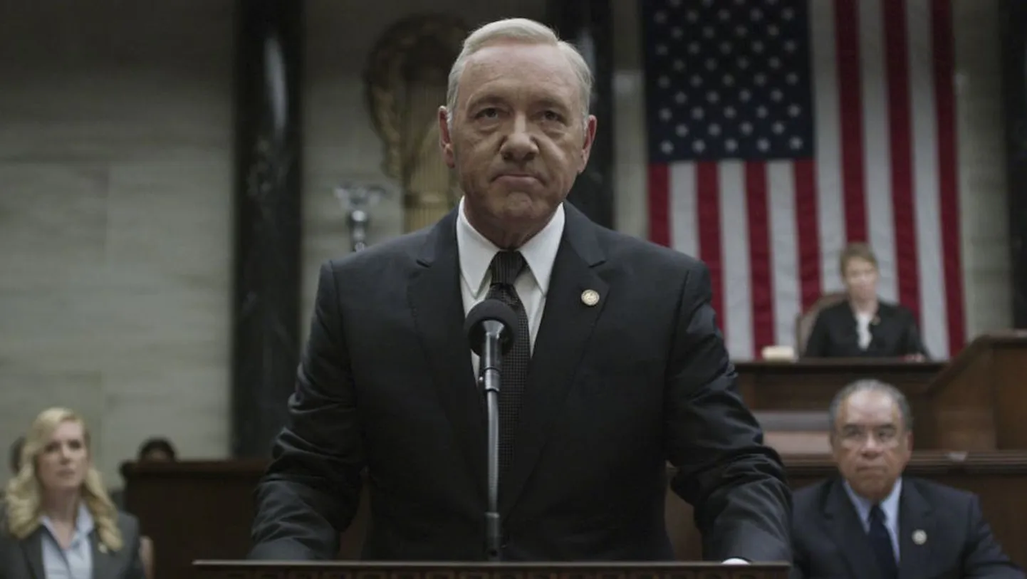 Kaader seriaalist «Kaardimaja». Pildil Frank Underwood (Kevin Spacey)