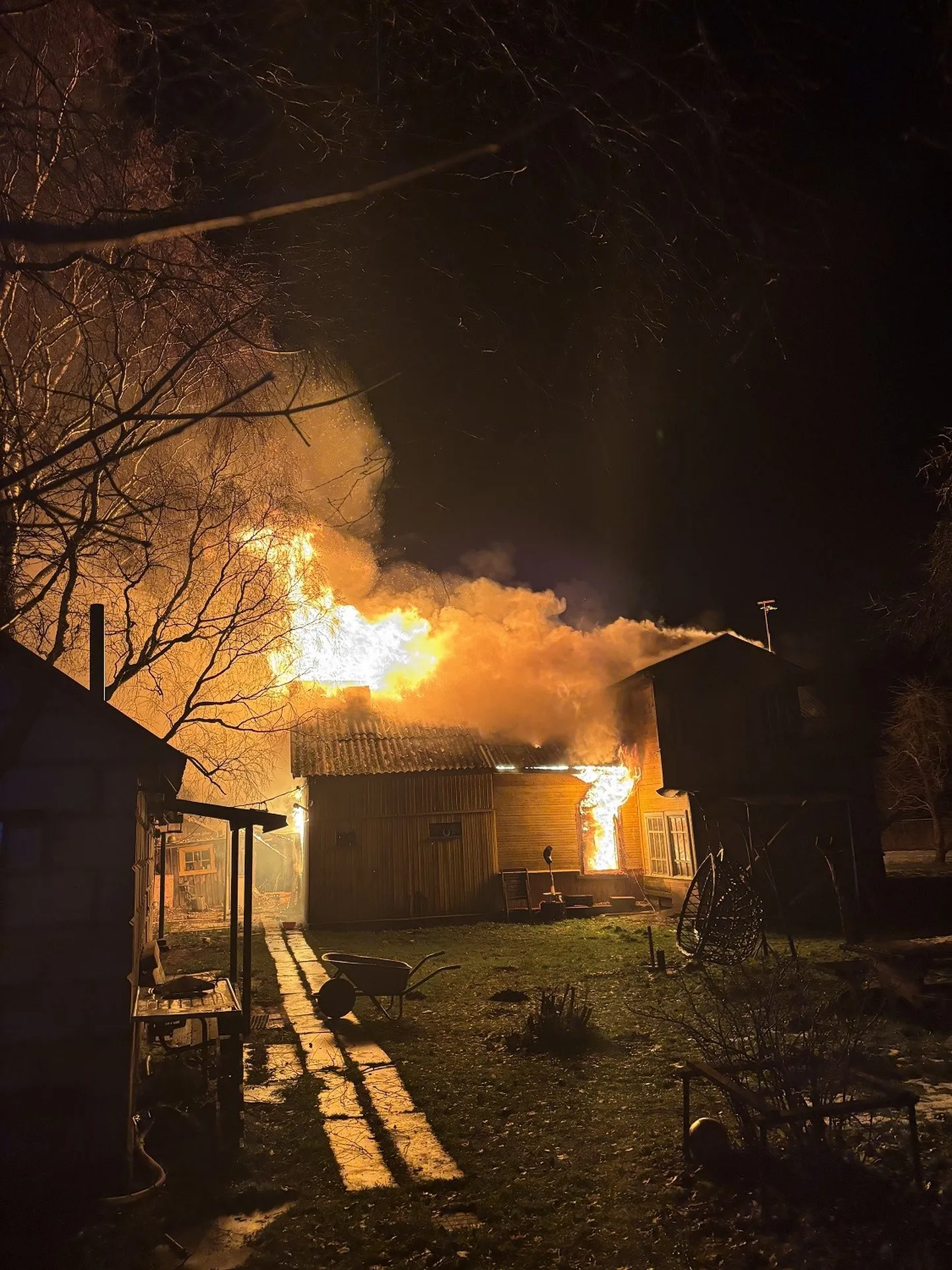 Пожар в Ахтме.