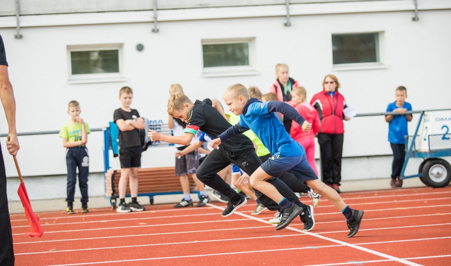 Koostöös Tartu Ülikooliga on laste liikumisprogrammiga kavas julgustada kooliõpilasi füüsiliselt aktiivsemad olema.