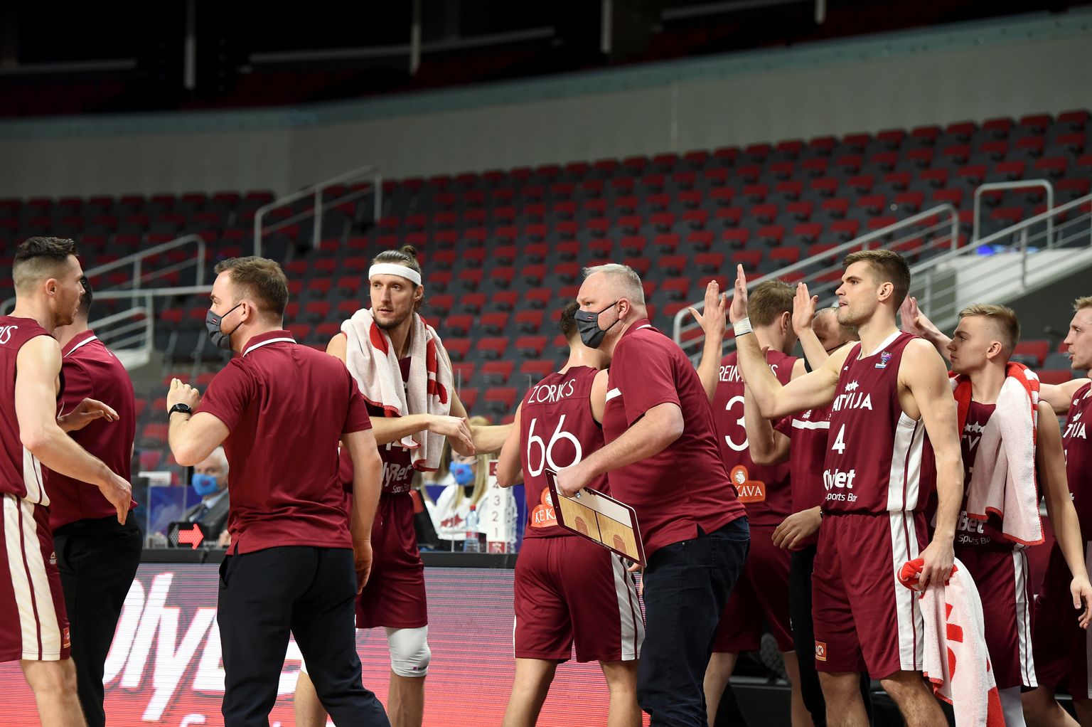 Latvijas vīriešu basketbola izlases spēlētāji