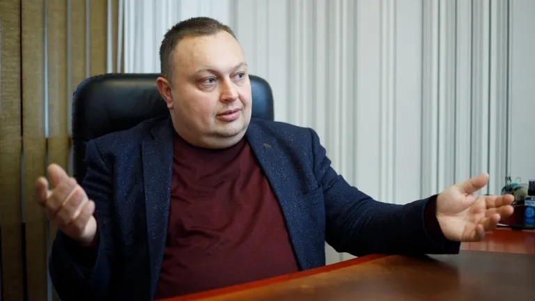 Социологическая компания «Рейтинг» Алексея Антиповича запустила первый «военный» соцопрос украинцев на третий день после начала полномасштабного вторжения России