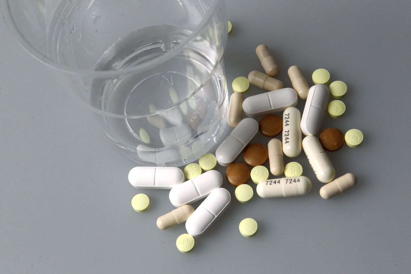 Kuna sama toimeainega ravimit Eestis praegu müügil ei ole, siis tuleb Naltrexone Accordi kasutajatel arstiga ühendust võtta.