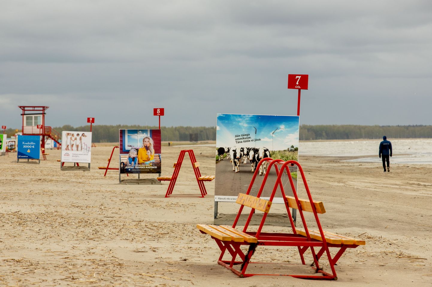 Pärnu kesklinna rannas on suur osa suvistest ettevalmistustest tehtud.