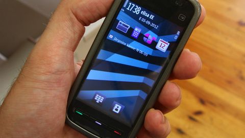 Mees jäi telefonist ilma