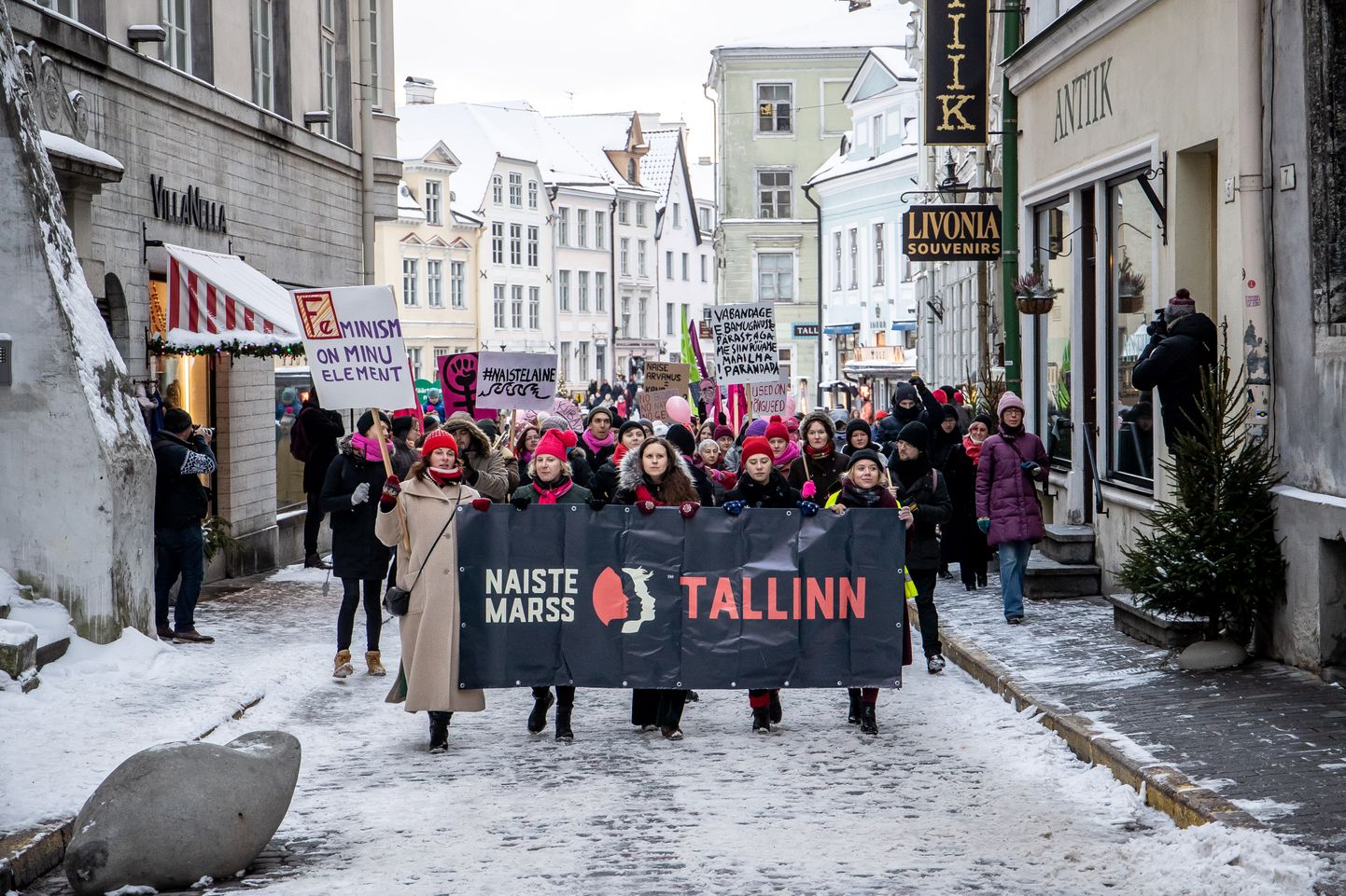 Женский марш в Таллинне.