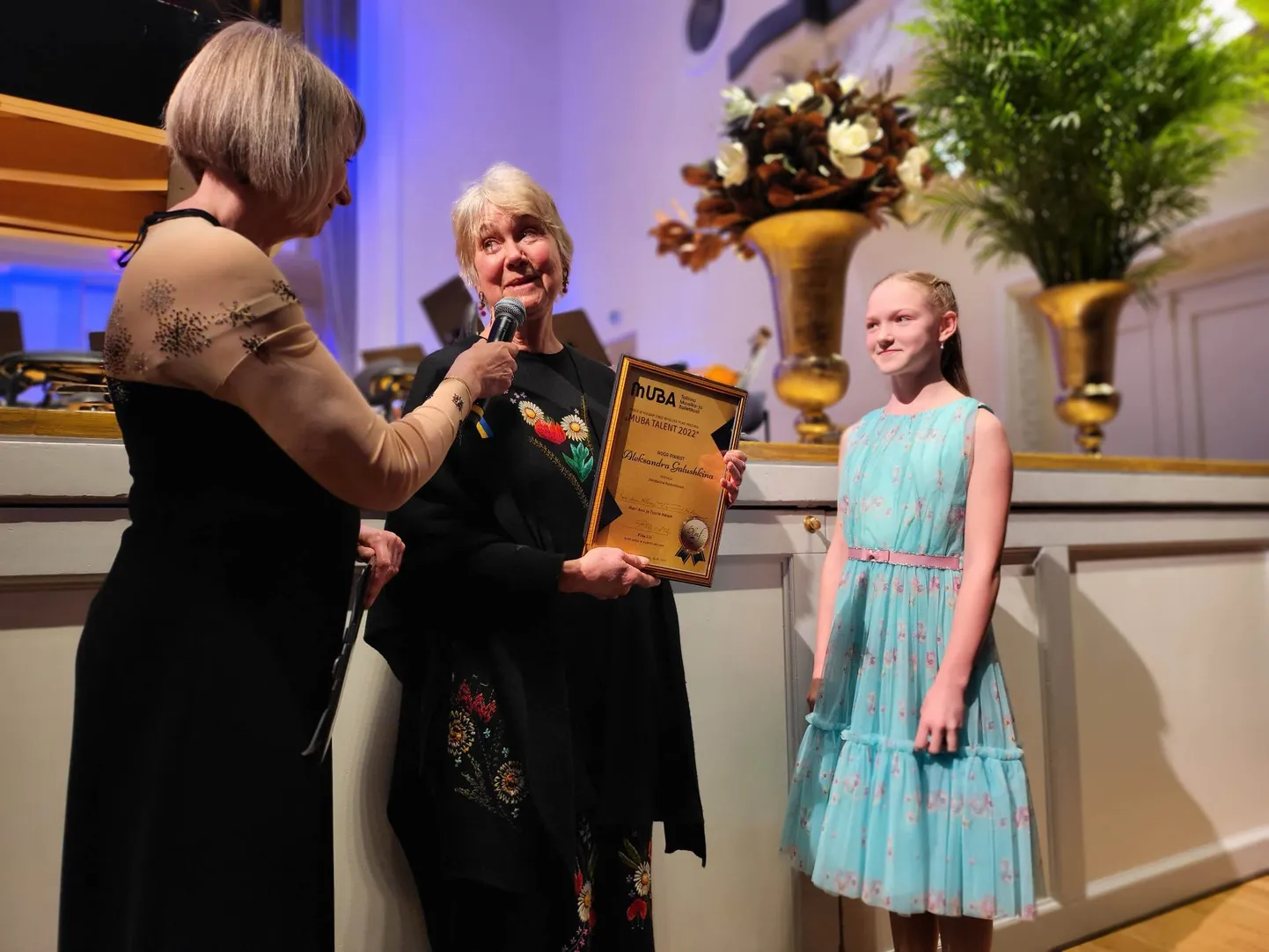 Margit Kilumets, Mari-Ann Kelam ja Aleksandra Galushkina.
