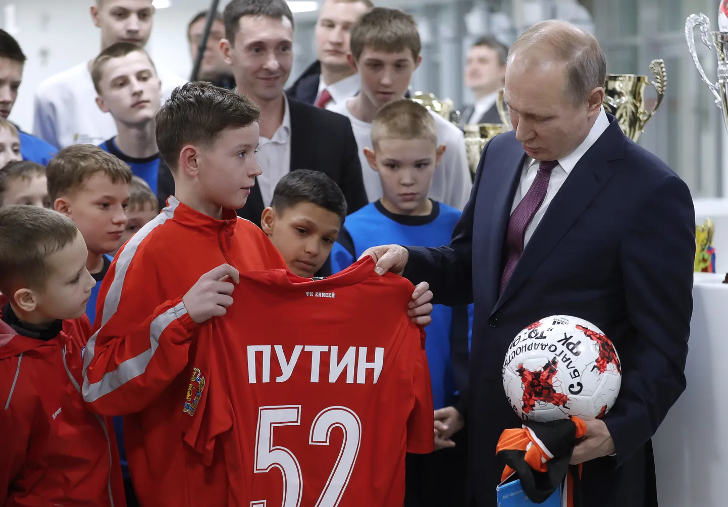 Vladimir Putin sai nimelise fännisärgi.