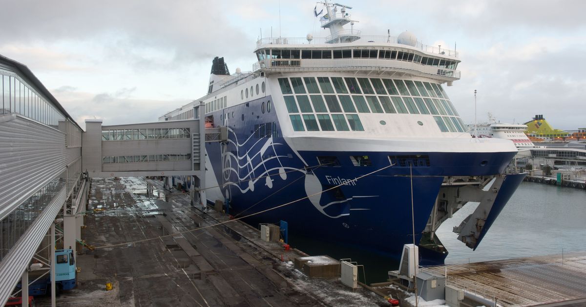 Tormine ilm: parvlaev Finlandial tuli Tallinnas kai äärde jõudmiseks  puksiiri abi kasutada
