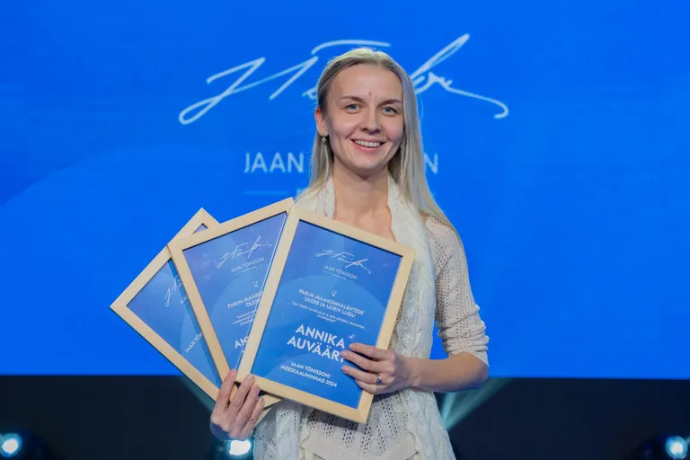 Meediaauhindade žürii valis kahe valdkondliku preemia võitja Annika Auväärti Jaan Tõnissoni ajakirjanduspreemia nominendiks.