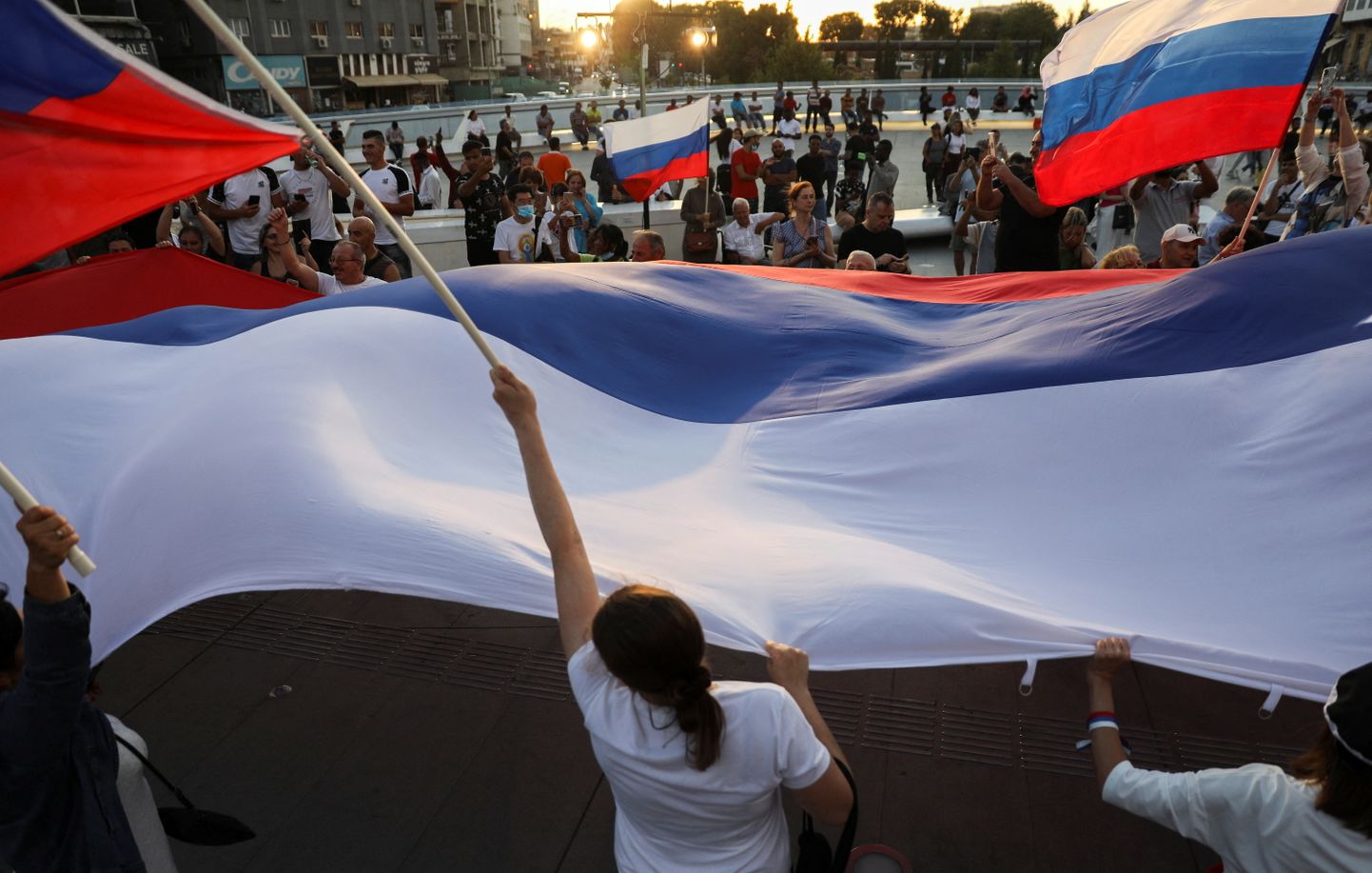 Küprosel elavad venelased tähistamas Venemaa päeva.