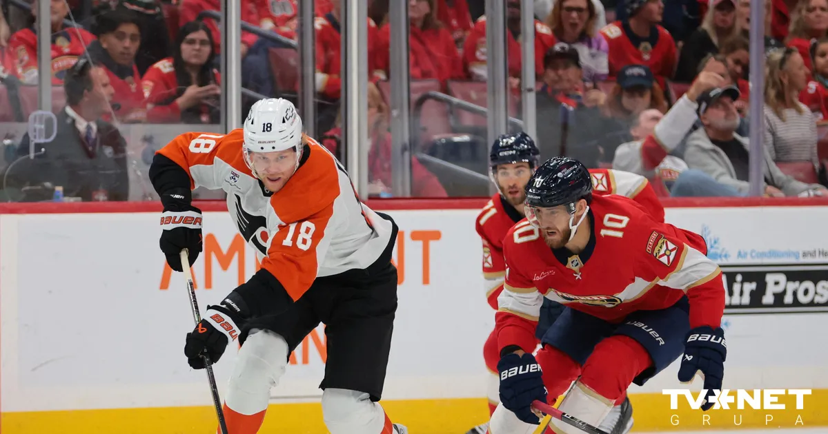 Apple at Flyers Season Opener: Stanley Cup Champs Win