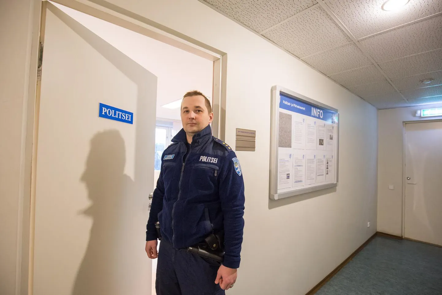 Pole see E-piima Murakas: piirkonnapolitseinik Jaanus Murakas arvab, et ehk võiks tema nimekaim tõepoolest abipolitseiniku ametit proovida.